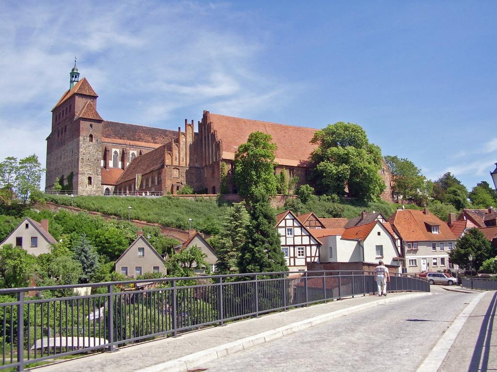 Arthotel Kiebitzberg Хавелберг Екстериор снимка